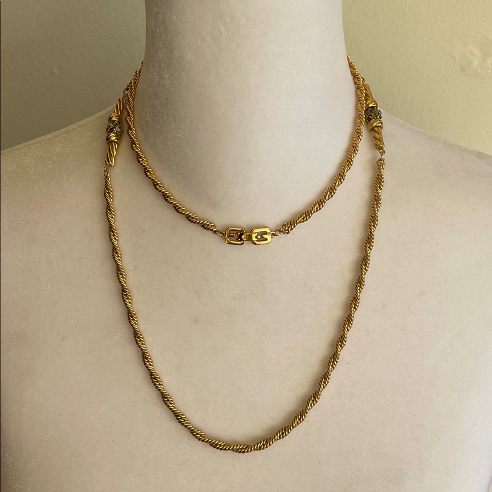 GIVENCHY Vintage Elegant Gold Twisted Rope Crystal Bead Necklace